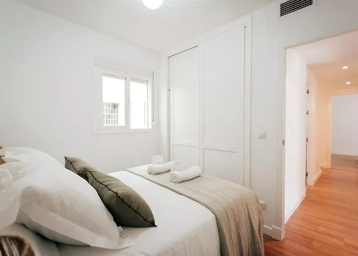 O&L Murillo Bright - Terrace & Parking