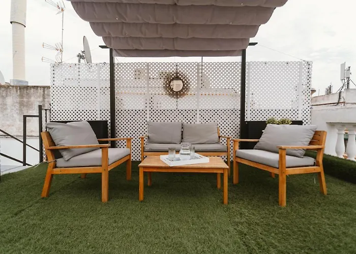 Complete Studio With Terrace - 1Bth- La Giralda