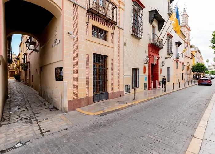Bonito Callejón En La Judería By TheGoodTourist