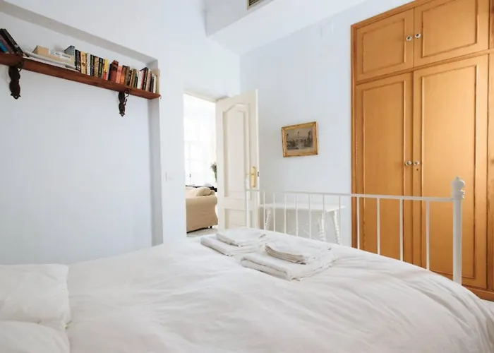Penthouse Private Terrace, Near Cathedral, And To Real Maestranza