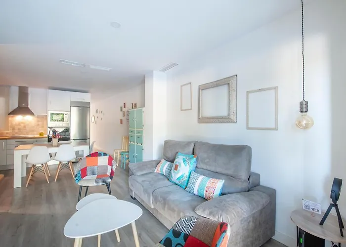Casa Valentina: Confort Y Luz En Sevilla Centro
