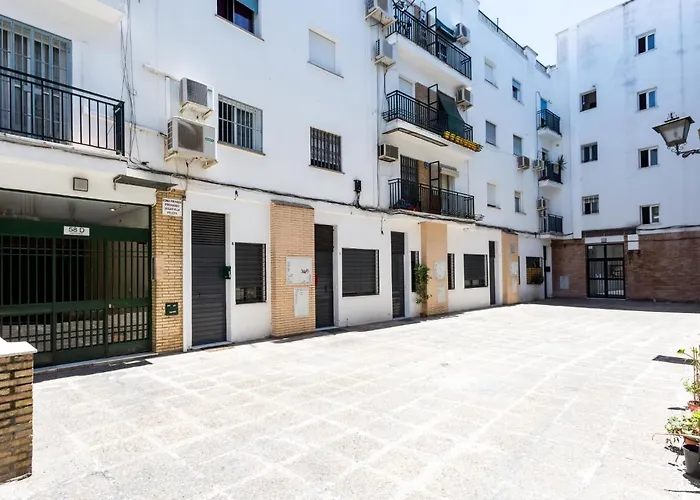 Cs Para Familias junto a Plaza de San Marcos