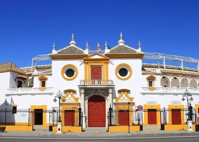 CDer Center CATHEDRAL&ALCÁZAR