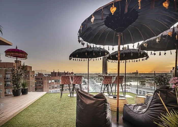 ON Suites Sevilla Apartments, Spagna