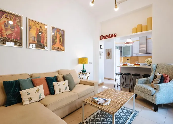 Homeyseville-Amazing Penthouse Giralda Views 8 Pax, Parking Optional
