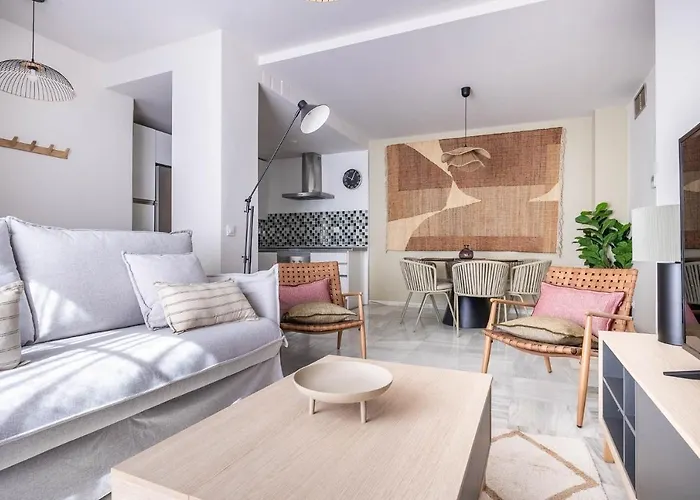 Amplísimo apartamento de diseño nuevo en el corazón de Triana, Parking included Sevilla, España