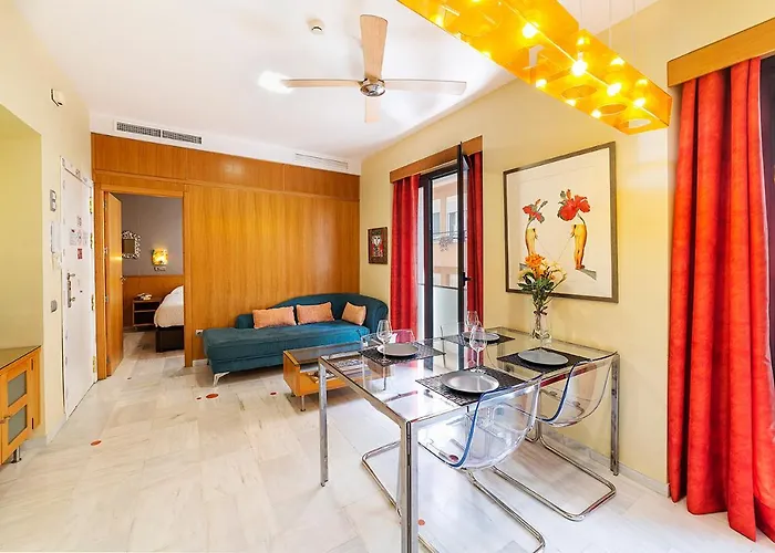 Alohamundi F&G Apartment Seville, Spain