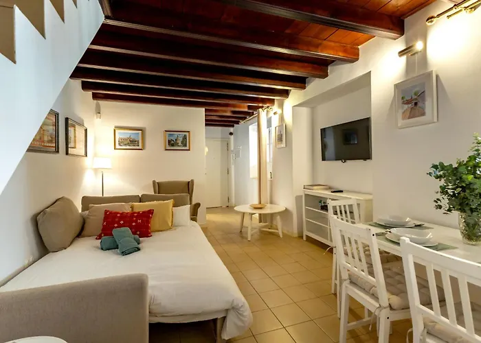 Charming 2 Bedroom Apartment at Plaza el Salvador by OCityzen Sevilla, España