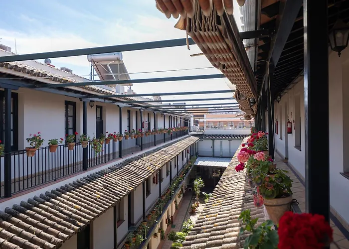 Apartamento con encanto en patio sevillano (204)