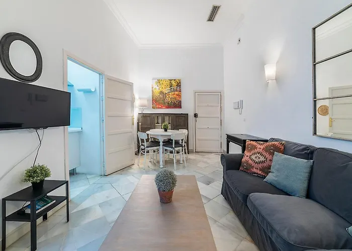 Alohamundi Catedral Apartment Seville, Spain