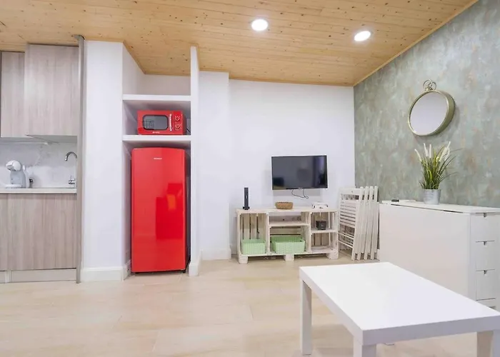 Apartamento En La Mejor Zona De Triana, Junto Al Puente Sevilla, España