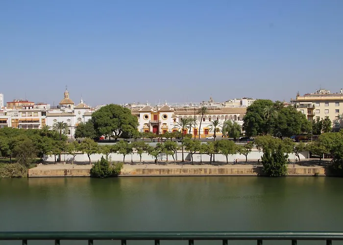 Luisahouse, En El Corazon De Sevilla Y Triana