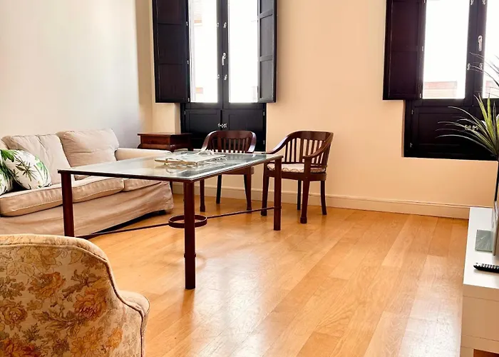 Penthouse Near Cathedral Private Rooftop Private Parking Seville, Spain
