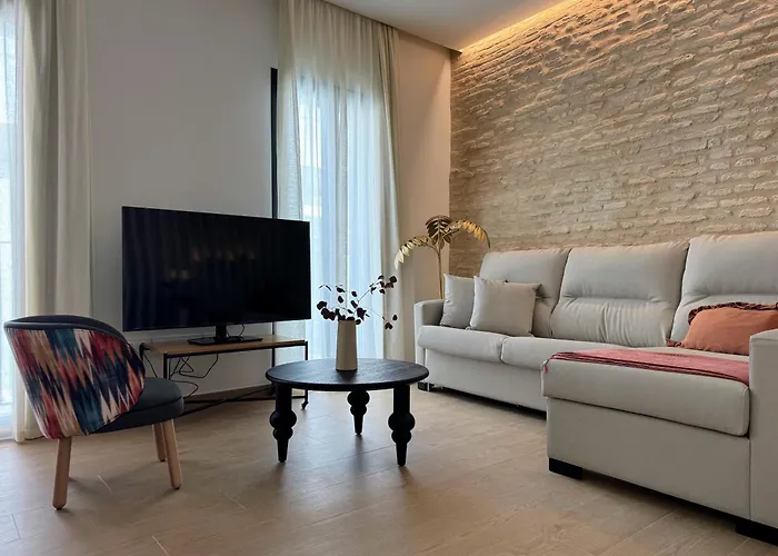 Redes Royale Apartments By Misterhost Siviglia, Spagna