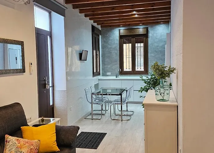 Relator Suites