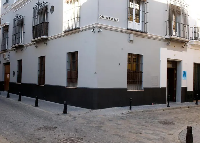 Life Apartments Quintana
