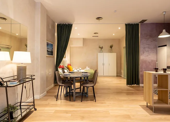 Apartamento Holi-Rent Trastamara Sevilla, España
