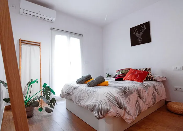 Apartamento EDomus Feria y Flamenco Sevilla, España