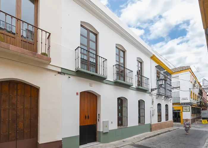 Anfitrión Triana 1