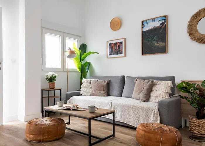 Calma Muralla House-Two Bedrooms & Two Bathrooms