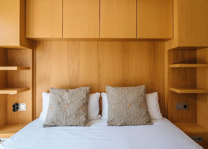 Elegant Duplex 3 Master Bedrooms And Private Seville, Spain