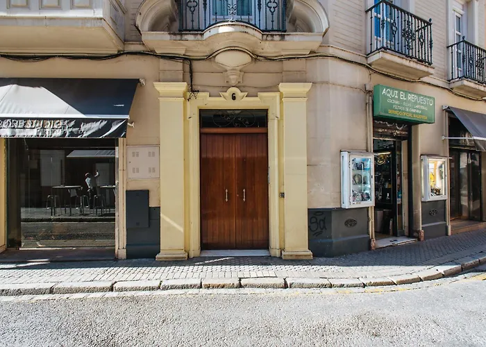Hostly Orfila 3A-3B Exclusive Penthouse-Center-Fibre-Parking Optional
