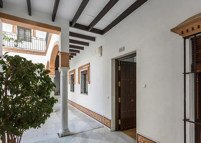 Santa Catalina Centro Patio Andaluz