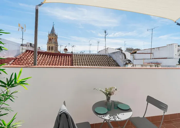 Anfitrión Triana