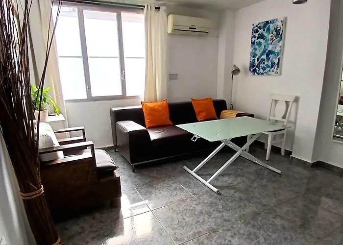 Triana, Lovely Flat+Pool Sevilha, Espanha