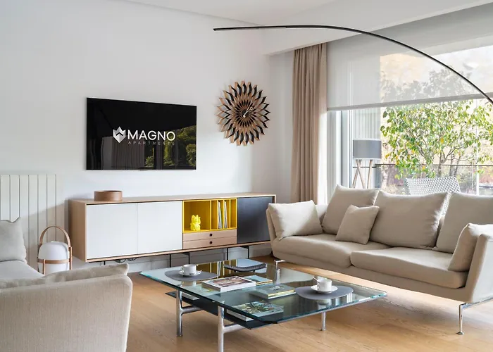 Magno Apartments Ramón Carande - Private Parking included