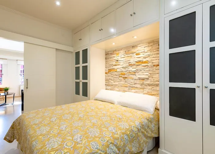 Apartamento CN2 2bd 2Bth con Piscina y aparcamiento excelente ubicacion Sevilla, España