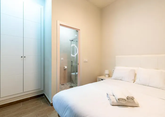 Apartamento AoA Triana Loft Sevilla, España