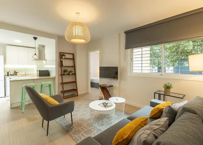 Charming Apartment with private patio at Plaza de España by OCityzen
