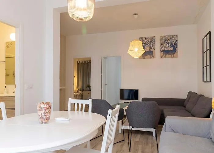 Apartamentos Triana