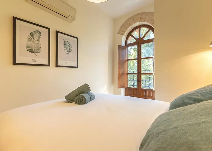 Charming 2 Bedroom Apartament With Free Parking -Under Previus Request- At Sevilla City Center By Ocytizen, España