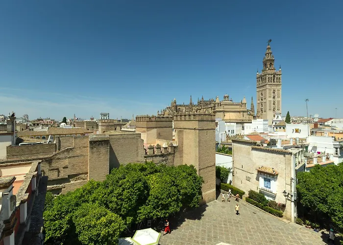 Alianza Giralda Sky view by Valcambre