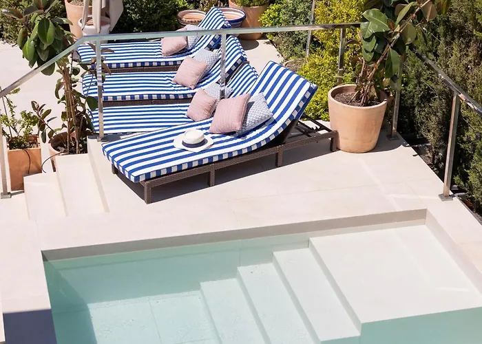 Cavalta Boutique - Small Luxury s