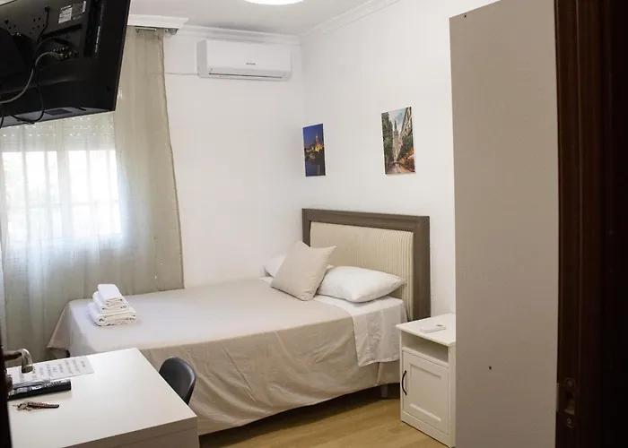 habitación o dormitorio acogedor, buena conexion