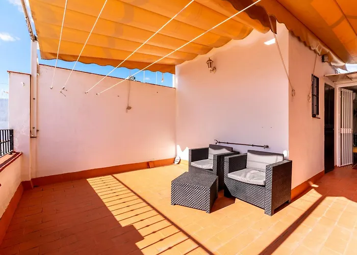 AoA Ático Triana Private Terrace