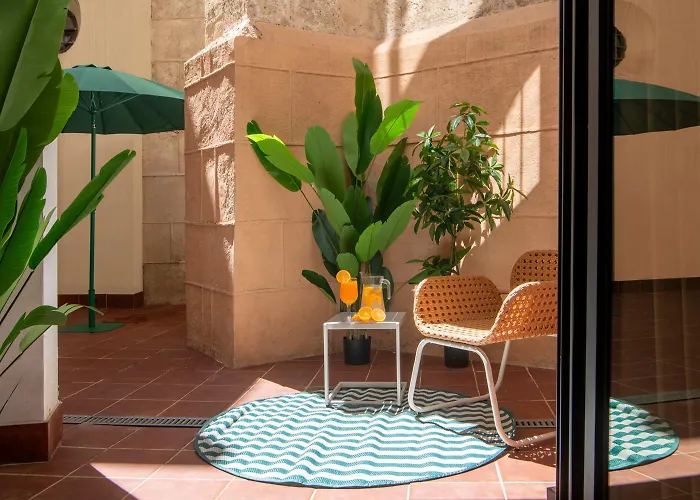 Patio de la Magdalena