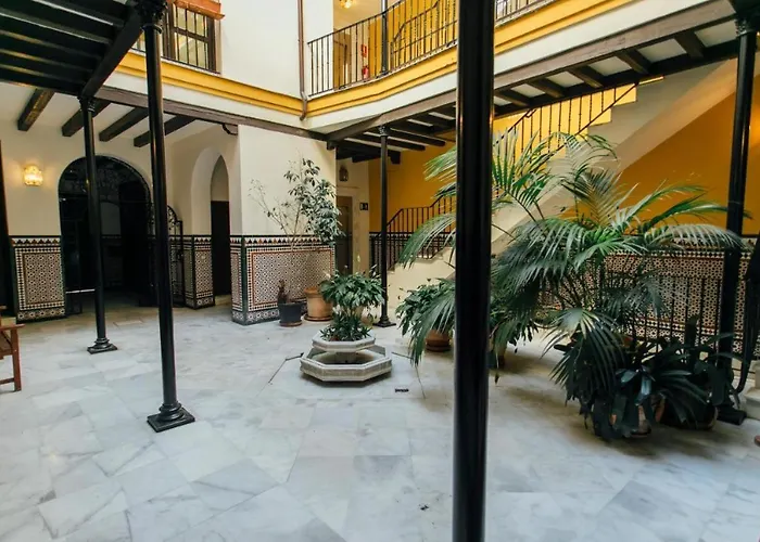 Exclusive Duplex- 1Bd 1Bth- Cathedral Of Seville