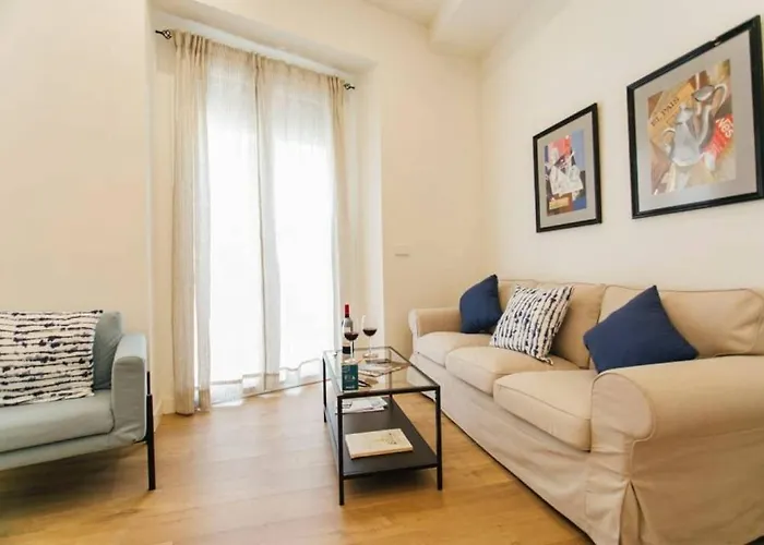 Picturesque Boutique Style 2 Bedroom In San Lorenzo