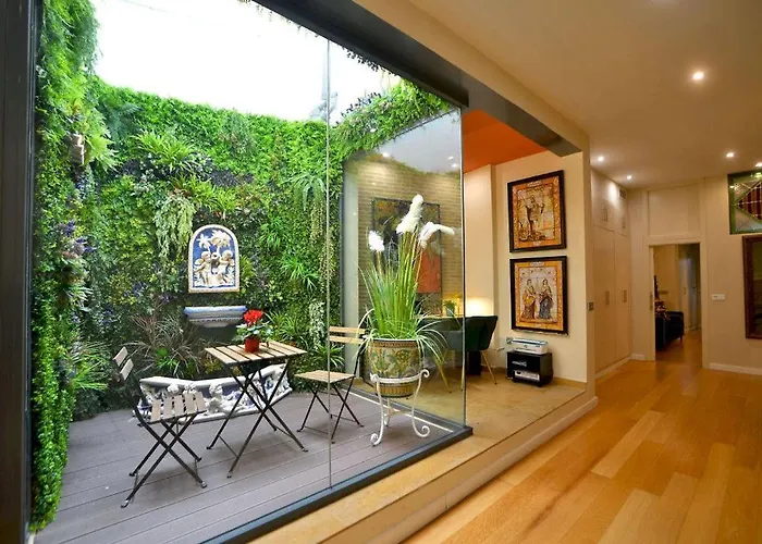 Vanguardist With Terrace- 2Bd 2Bth- Sierpes Siviglia, Spagna