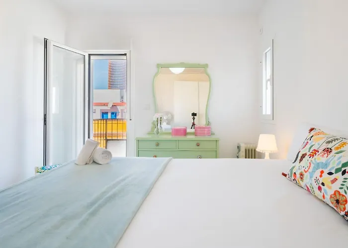 Apartment With Views - Triana - 3Bd1Bth