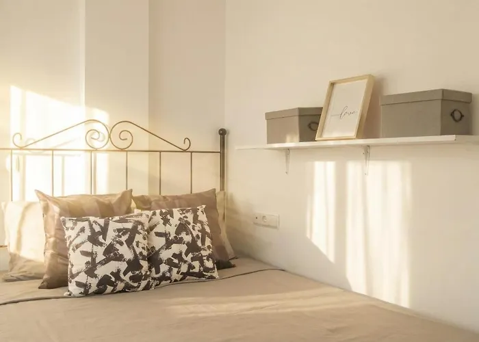 Lovely Apt In The City Center - 15M Walk Giralda Sevilla, España