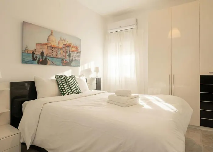 3 Bedroom Apartment In The Heart Of Triana