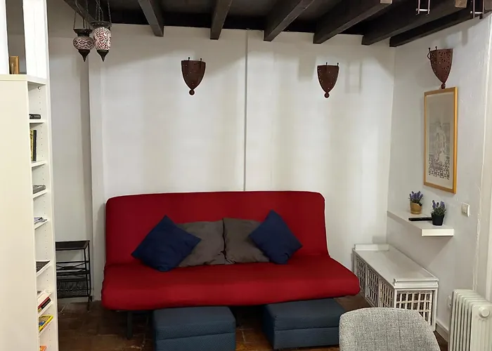 Charming House In Triana,Best City View From Patio Sevilla, España