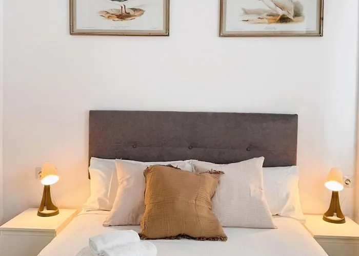 Cosy Close To City Center