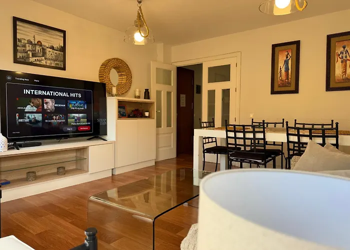Apartamento en Luis Montoto, Nervión. Céntrico Sevilla, España