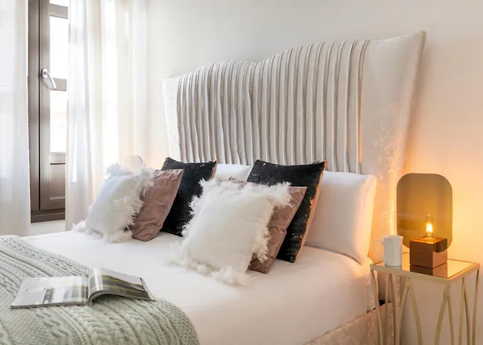 Apartamento con solera en el corazón de Triana by Miisterhost